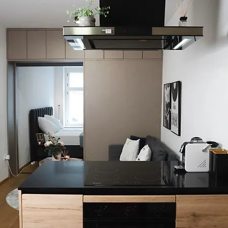Apartment Khan 2 Ljubljana