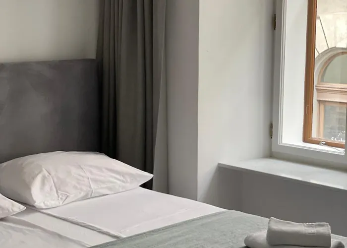 Apartamento Khan 2 *